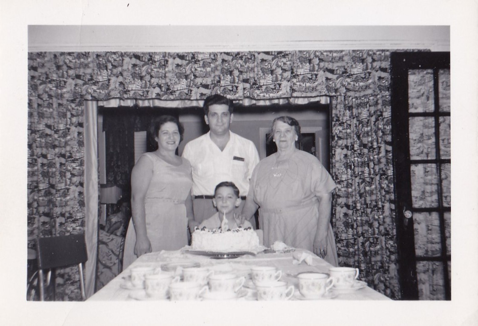 Peter 6th birthday-1954.jpg